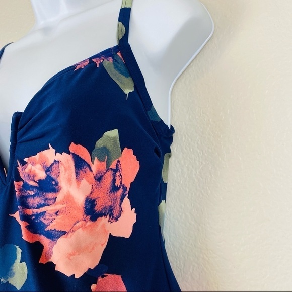 Vince Camuto Blue Floral One Piece Sizes 10 - Picture 7 of 9
